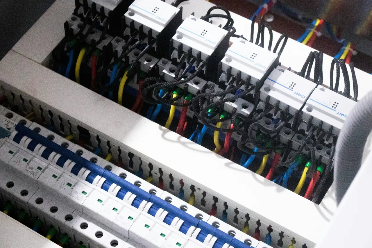 What Trips a Circuit Breaker and why it can be dangerous?
